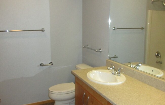 The Lexis - 1 bed/1 bath Pearl District condo w/parking/balcony/some utilities
