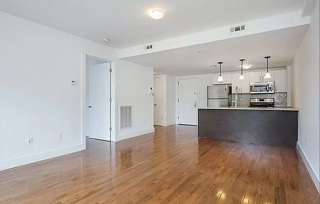 80 MESEROLE ST