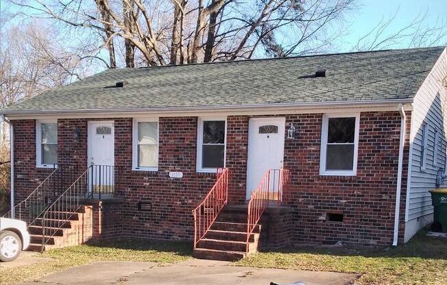 DUPLEX IN HOPEWELL