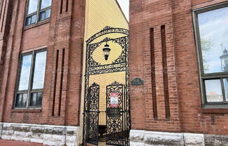1523 S 10 ST