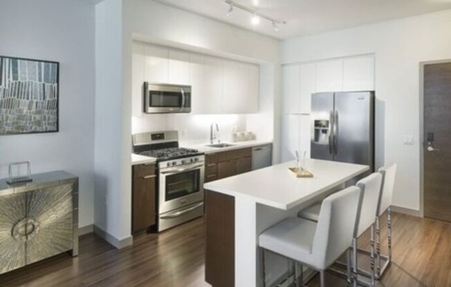 1 bed, 1 bath, 840 sqft, $2,794, Unit 1107