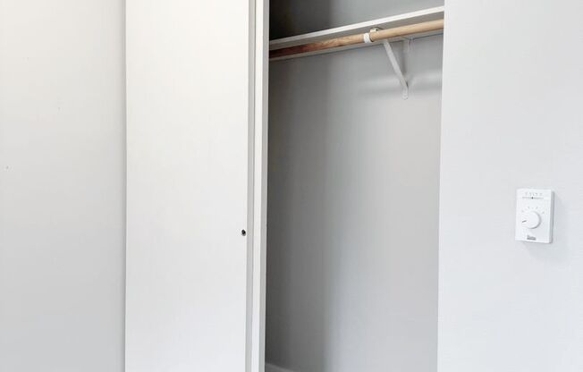 1 bed, 1 bath, 636 sqft, $1,650, Unit 324