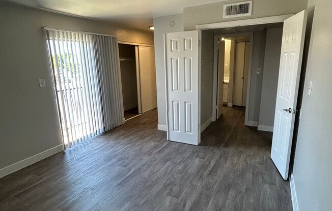 2 beds, 2 baths, 1,120 sqft, $1,250, Unit 215M