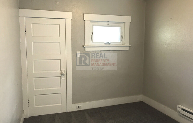 1002 South 14th LLC - Goecke -1002  (Robert Miles LLC)(Cascade Group)