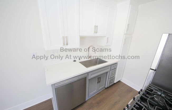 1 bed, 1 bath, $2,395, Unit 35-350