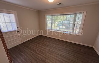 3 beds, 2 baths, $1,295, Unit 103-B