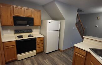 2 beds, 1.5 baths, $1,395