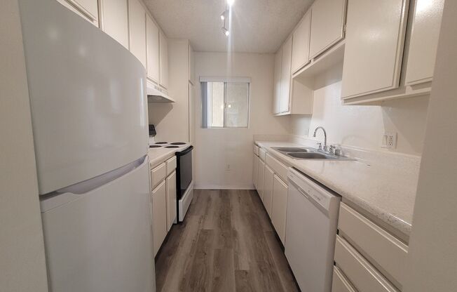 (6117) Eastborne III Apartments