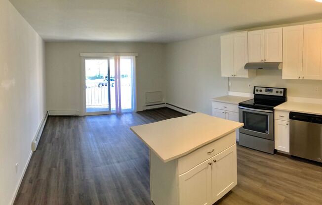 1 bed, 1 bath, 566 sqft, $2,123, Unit 214