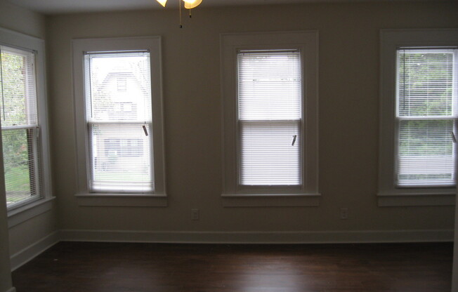 303 Dinwiddie Street