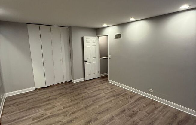 2 beds, 1.5 baths, $2,500, Unit 108