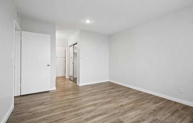 3 beds, 2 baths, 1,350 sqft, $2,895, Unit 303