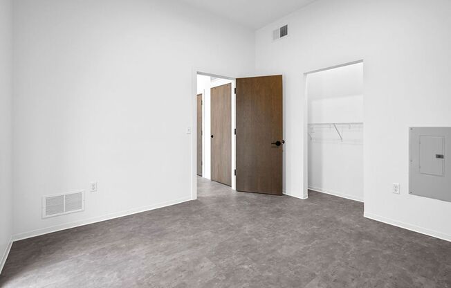 1 bed, 1 bath, 701 sqft, $1,195, Unit 3220