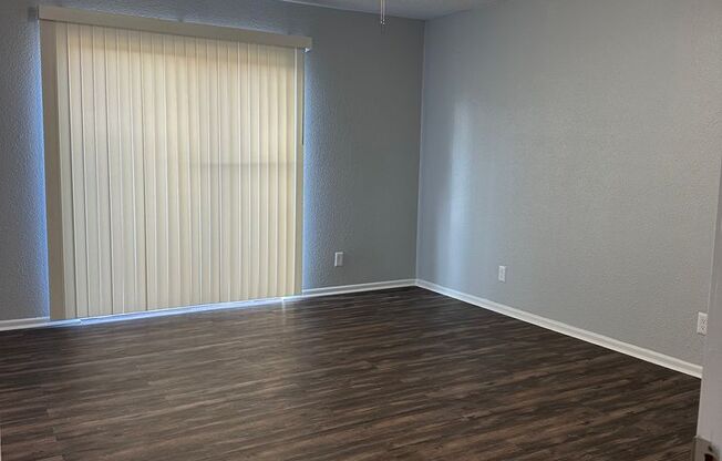 3 beds, 3.5 baths, 2,700 sqft, $1,999