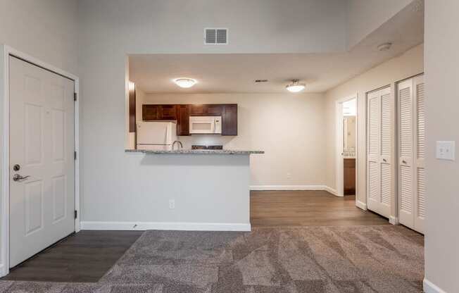 Living room at Bayside Apartment Homes, Hilliard, 43026