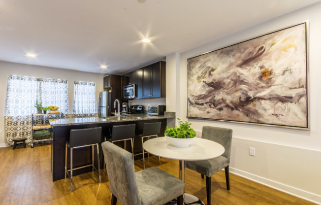 3 beds, 2 baths, 1,520 sqft, $2,595, Unit 208