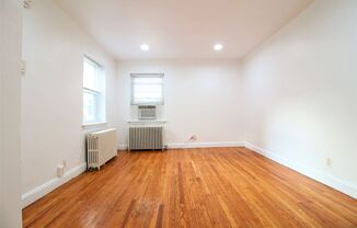 Studio, 1 bath, $1,195, Unit #B5