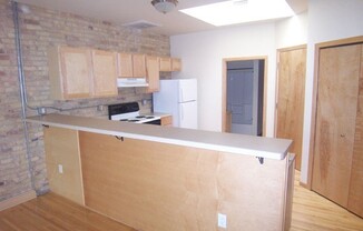 1 bed, 1 bath, 592 sqft, $825