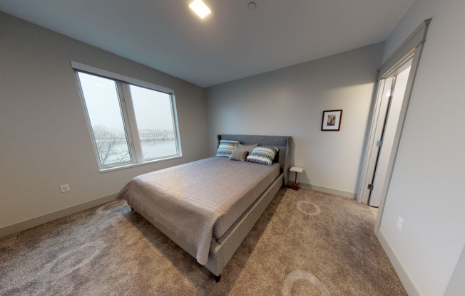 2 beds, 2 baths, $2,470, Unit 207