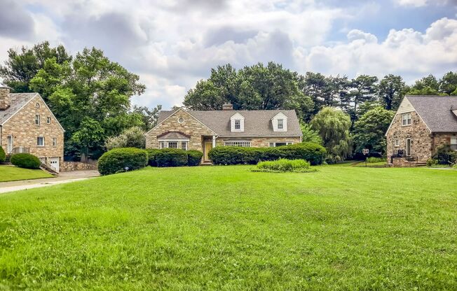 Short-term Rental. 4BR/3.5BA Cape Cod – Over 2,800 Sq. Ft. of Comfort & Style! Flexible Lease Terms!