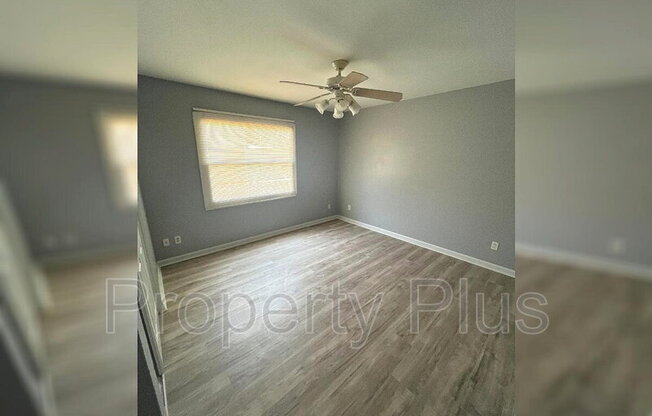 4701 N 26 LN