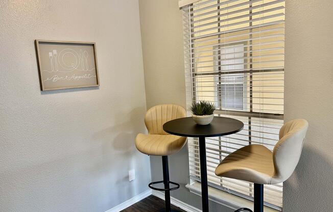 Studio, 1 bath, 493 sqft, $840