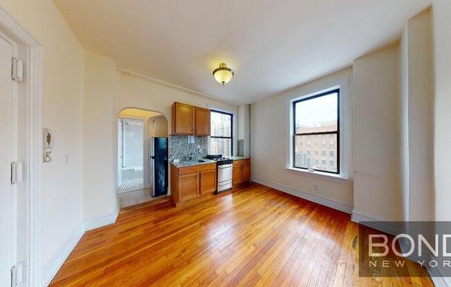 1 bed, 1 bath, $4,175, Unit 94