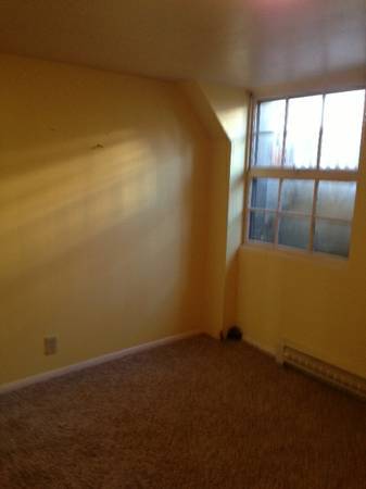 1021/1031/1031 1/2 Mill St