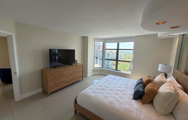 2 beds, 2 baths, $3,500, Unit # 2303