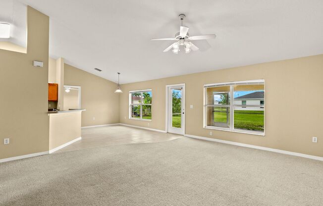 4Bedroom 2 Bath Home 2 car garage