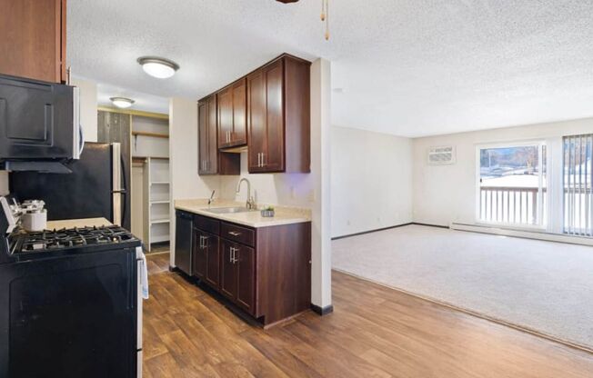 1 bed, 1 bath, 710 sqft, $1,220, Unit 219