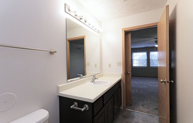 2 beds, 2 baths, 1,147 sqft, $1,335, Unit AL-78