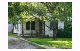 Central Austin 3 bedroom Cottage for Lease!
