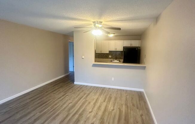 2 beds, 1 bath, 800 sqft, $1,850, Unit C05