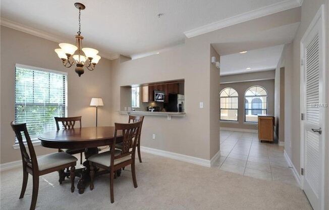 Amazing 4 Bed 3.5 Bath gated Town House in Lake Mary, FL!