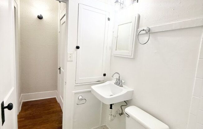 Studio, 1 bath, $935, Unit B2606