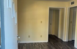 1 bed, 1 bath, $1,195, Unit 832-11