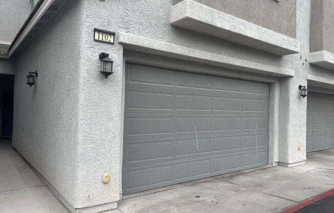 Beautiful Gated 3-Bed, 2.5-Bath Townhome in North Las Vegas!