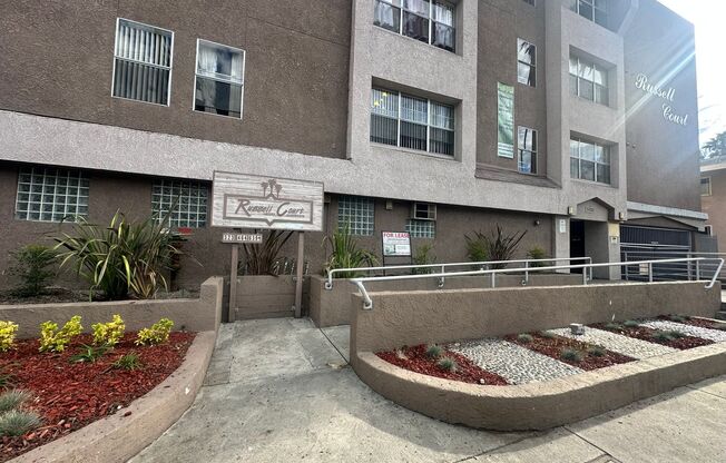 2 beds, 2 baths, 800 sqft, $2,225, Unit 309