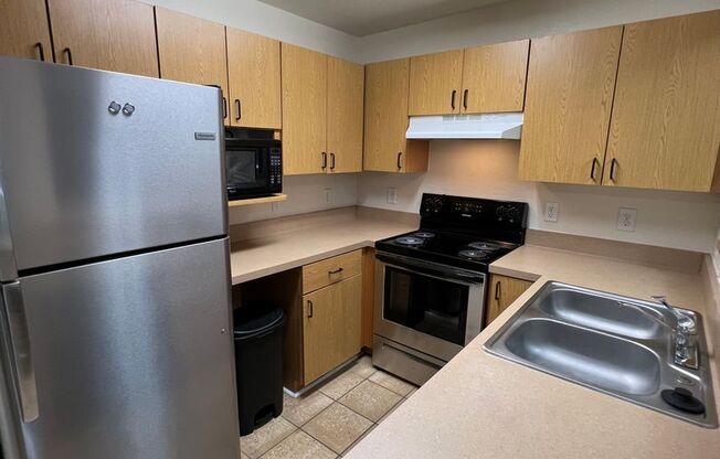 2 beds, 2 baths, $1,700, Unit Unit 1238