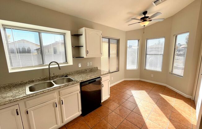 2 beds, 2 baths, $1,450