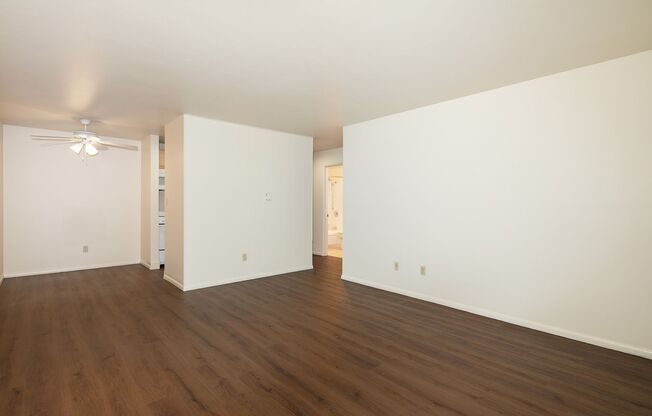 Avante Apartments - Charming, Centrally Located  Building with Off Street Parking!