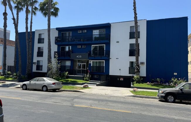 1 bed, 1 bath, 750 sqft, $1,795, Unit 34