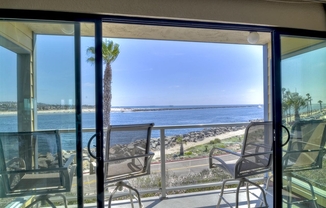 2595 Ocean Front Walk