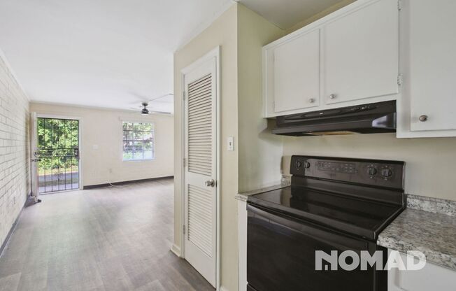 Charming 2BR Duplex in East Point