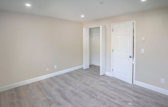 1 bed, 1 bath, 775 sqft, $2,300, Unit 76-1
