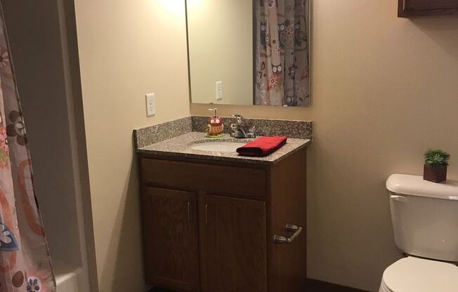 3 beds, 2 baths, 1,330 sqft, $1,865, Unit 1301