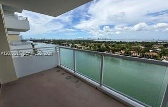 2 beds, 2 baths, $4,500, Unit # 15 J
