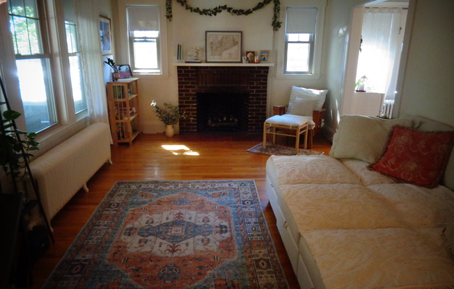 12 SUNSET RD