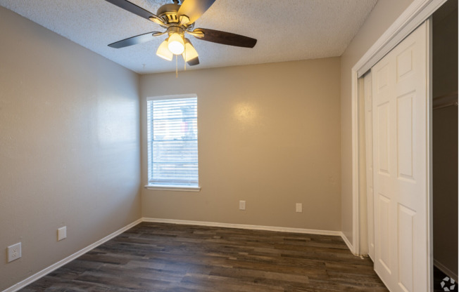 Our Newly Renovated 2 Bed / 1 Bath is waiting for you!